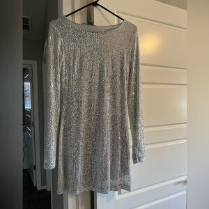 NWOT Women’s silver sequin dress